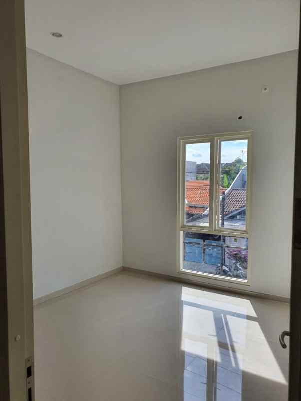 nirwana eksekutif baru gres 2 unit jejer row 3 5 mobil