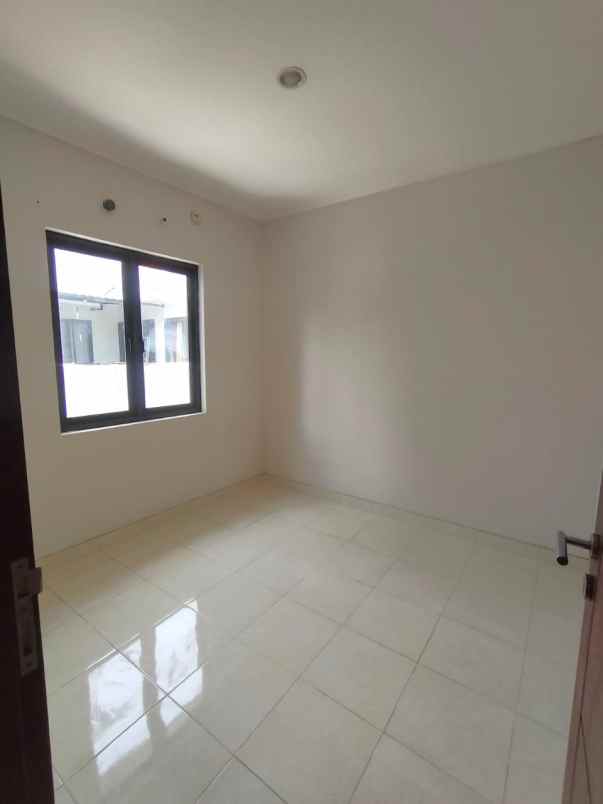 premier serenity 2 lantai uf agus