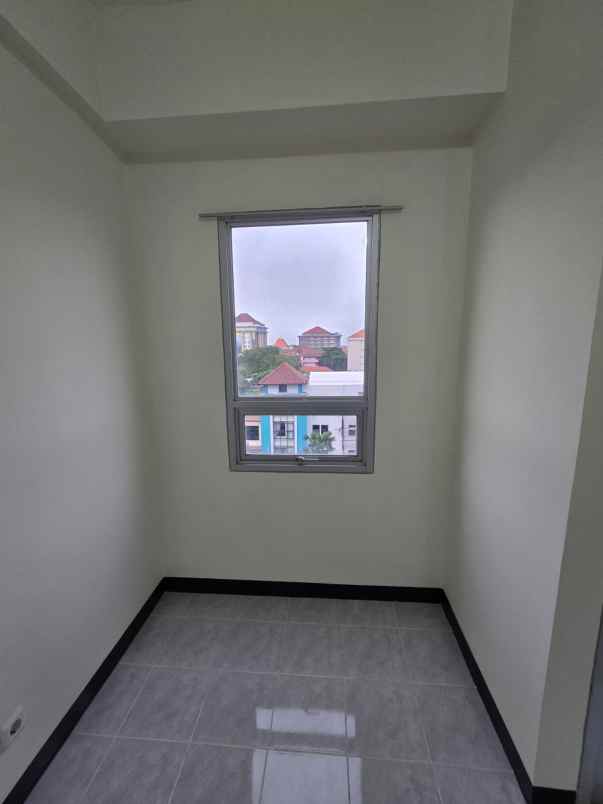 puri mas lantai 7 studio kosongan view city surabaya