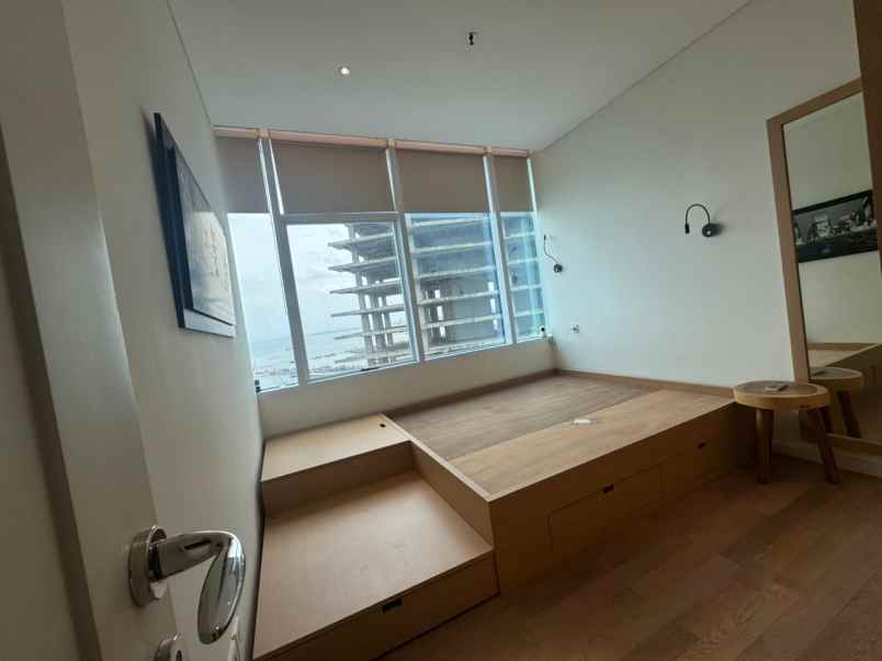 regatta apartemen tower new york lantai 20 furnished