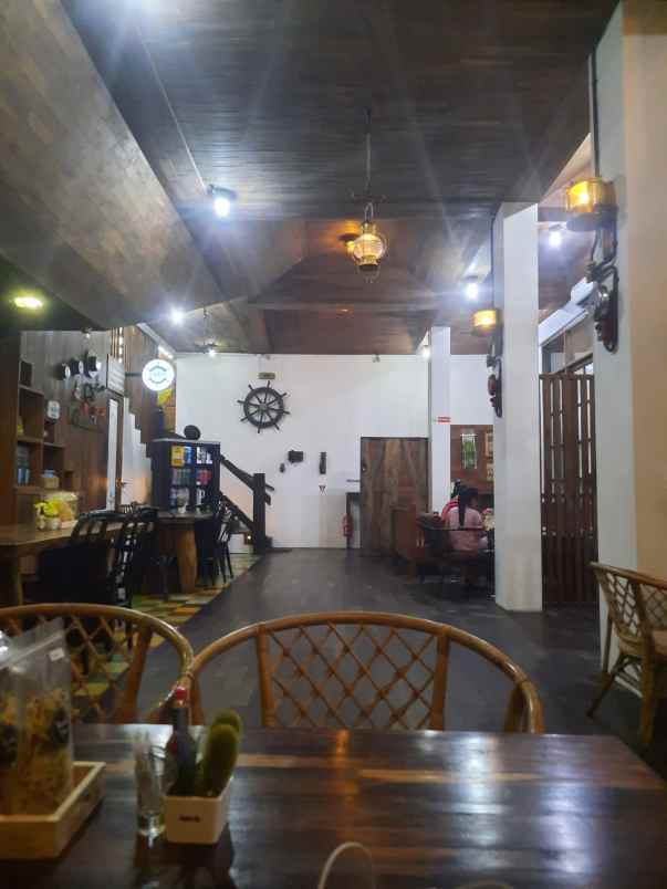 ruang usaha resto di pulogebang cakung jakarta timur