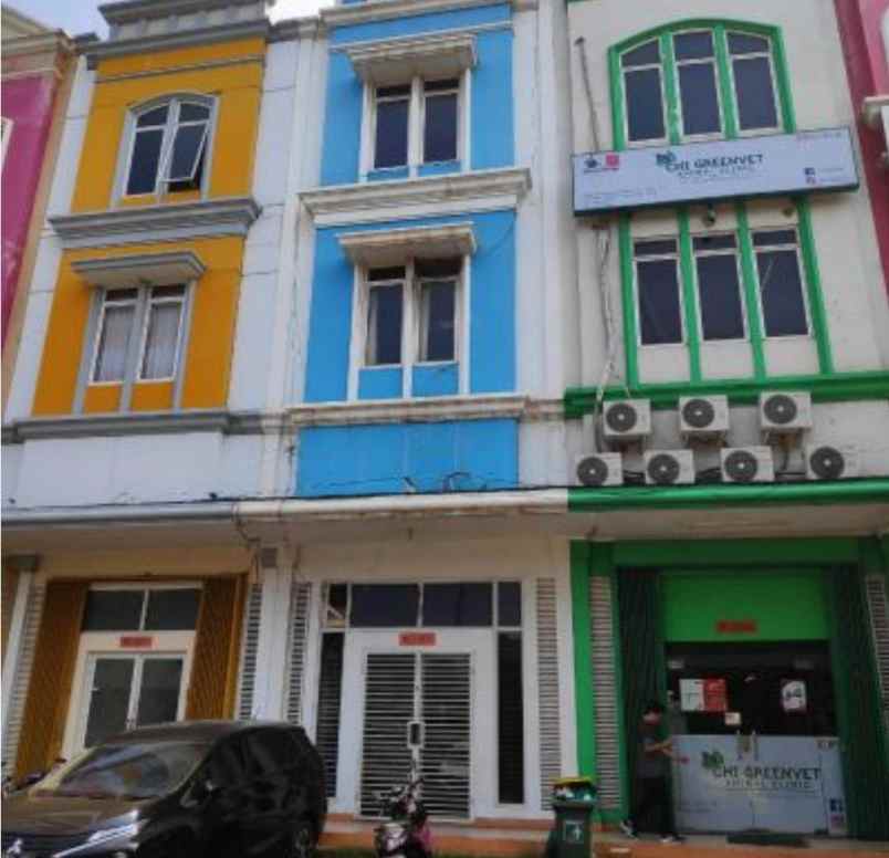 ruko gudang kantor royal gading square