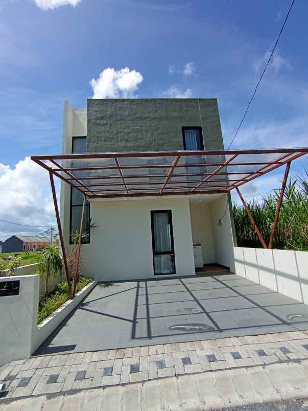 rumah 2 lantai cicilan mulai 2 jutaan dekat sukun