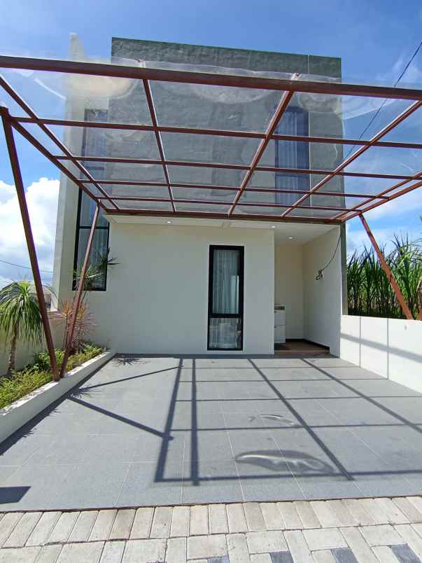 rumah 2 lantai cicilan mulai 2 jutaan dekat sukun