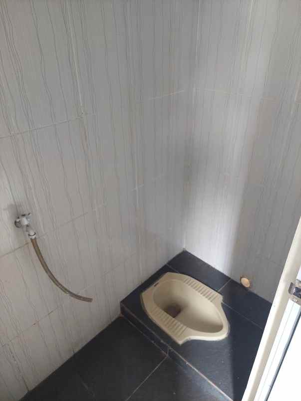 rumah 2 lantai cluster di jalan hangtuah pekanbaru