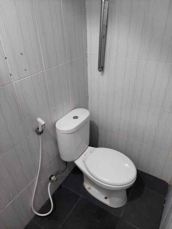 rumah 2 lantai cluster di jalan hangtuah pekanbaru