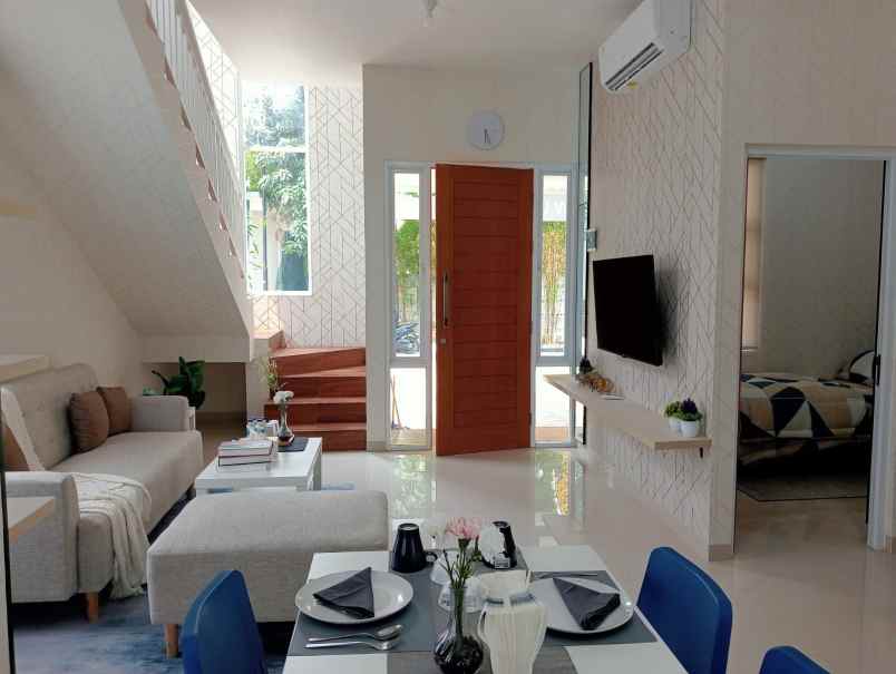 rumah 2 lantai di selatan jakarta hanya 5 juta all in