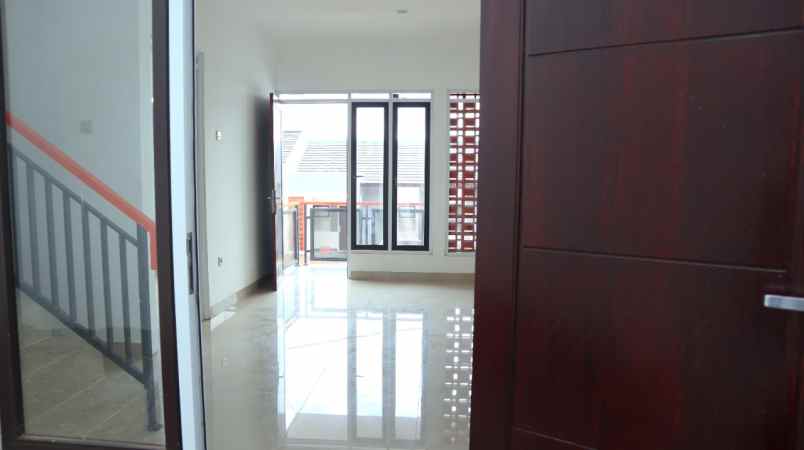 rumah 2 lantai dp 1 juta all in