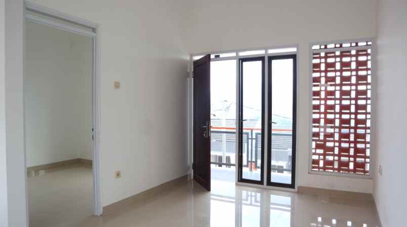 rumah 2 lantai dp 1 juta all in