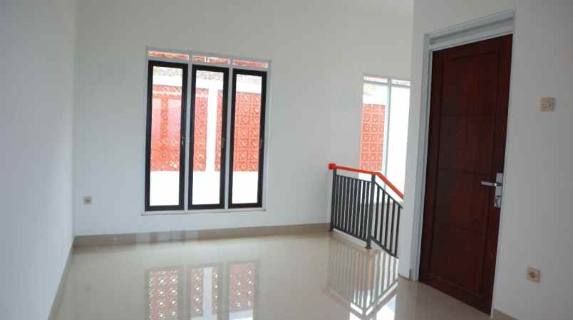 rumah 2 lantai dp 1 juta all in