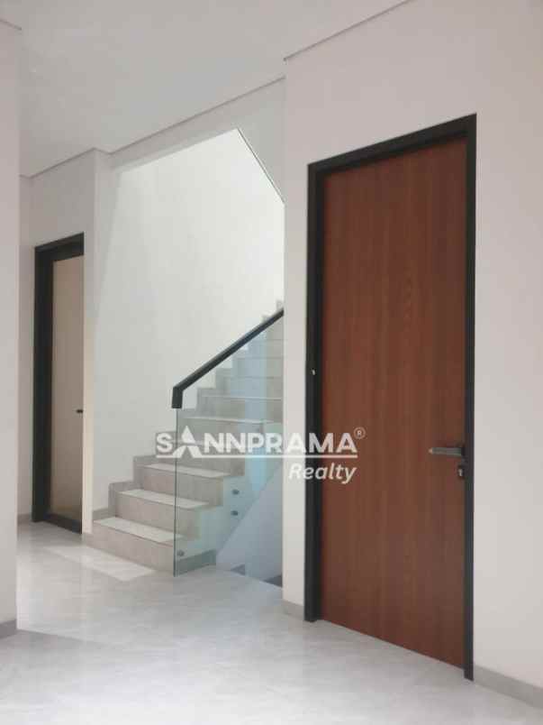 rumah 2 lantai permata pamulang 800 jutaan rn