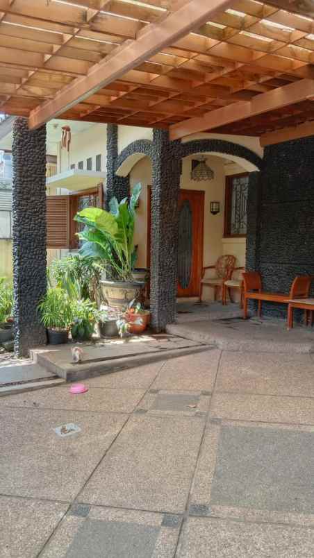 rumah 2 lantai siap huni kawaluyaan soekarno hatta