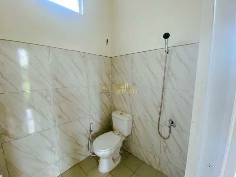 rumah 2 lantai strategis di kawasan maguwoharjo sleman