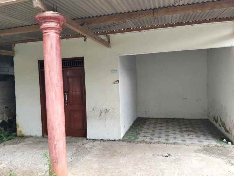 rumah 200 juta barat pasar karangpandan