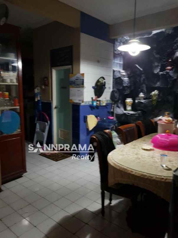 rumah 2nd mekarjaya depok 2 tengah tara