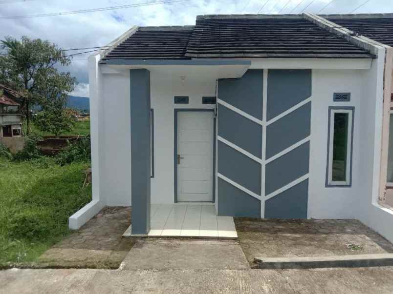 rumah asri nyaman strategis bebas banjir