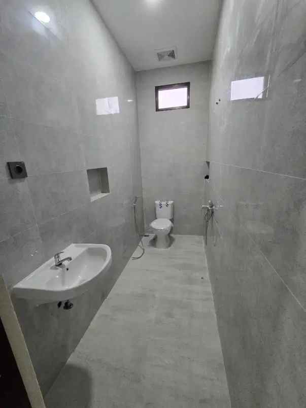 rumah babatan pantai utara strategis new