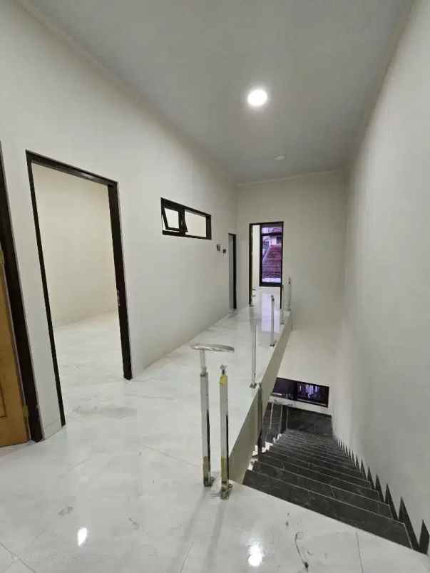 rumah babatan pantai utara strategis new