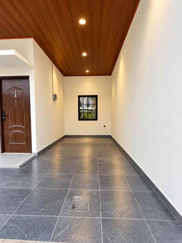 rumah baru 2 lt di lubang buaya cipayung jakarta timur