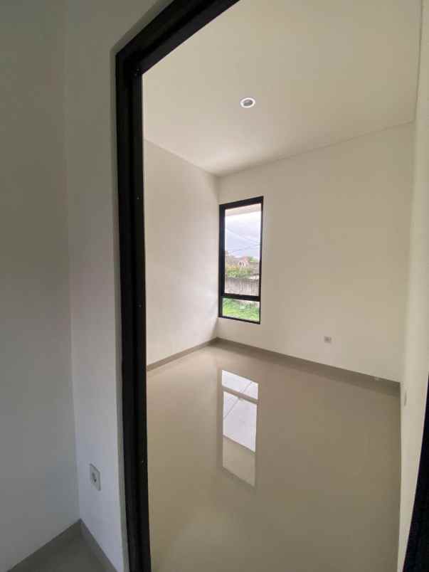 rumah baru 2 lt di pusat kota bogor dekat tol yasmin