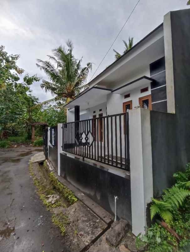 rumah baru di godean cuma rp480 juta