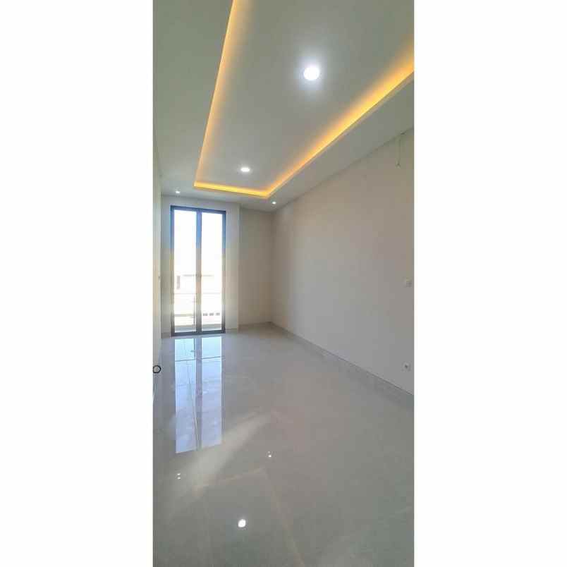 rumah baru minimalis dian istana mocca vrbana
