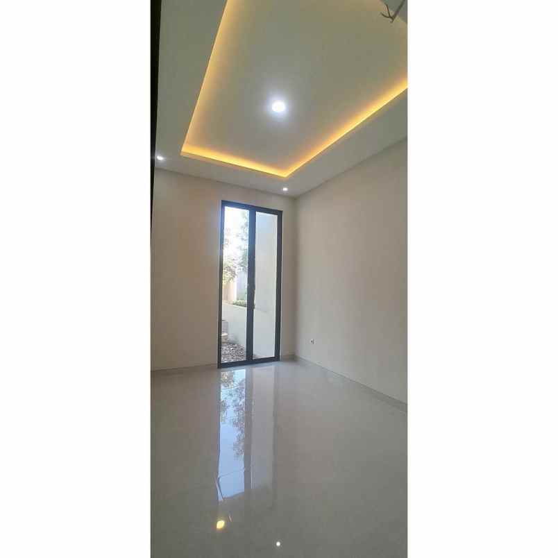 rumah baru minimalis dian istana mocca vrbana