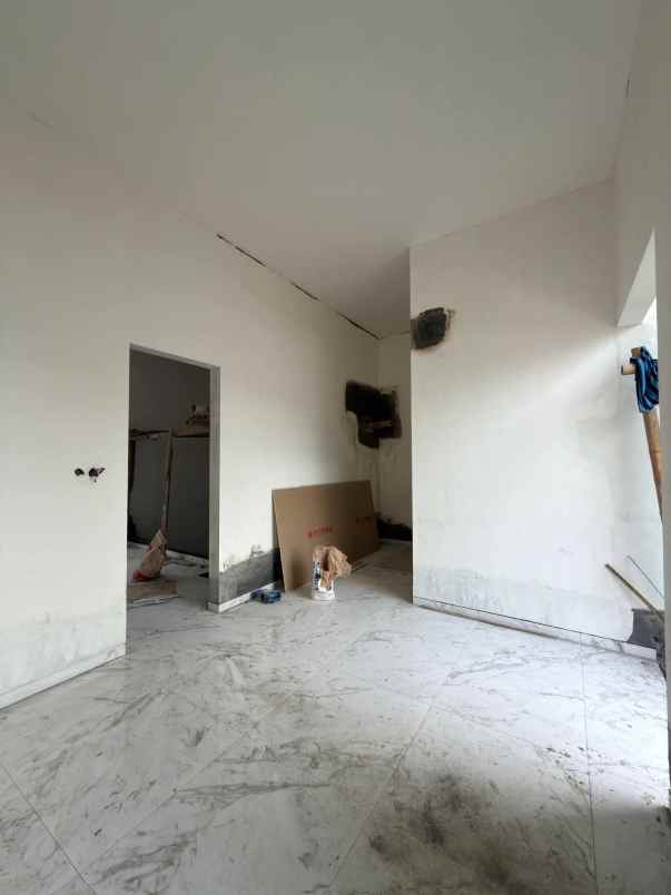 rumah baru modern lokasi di kawasan araya