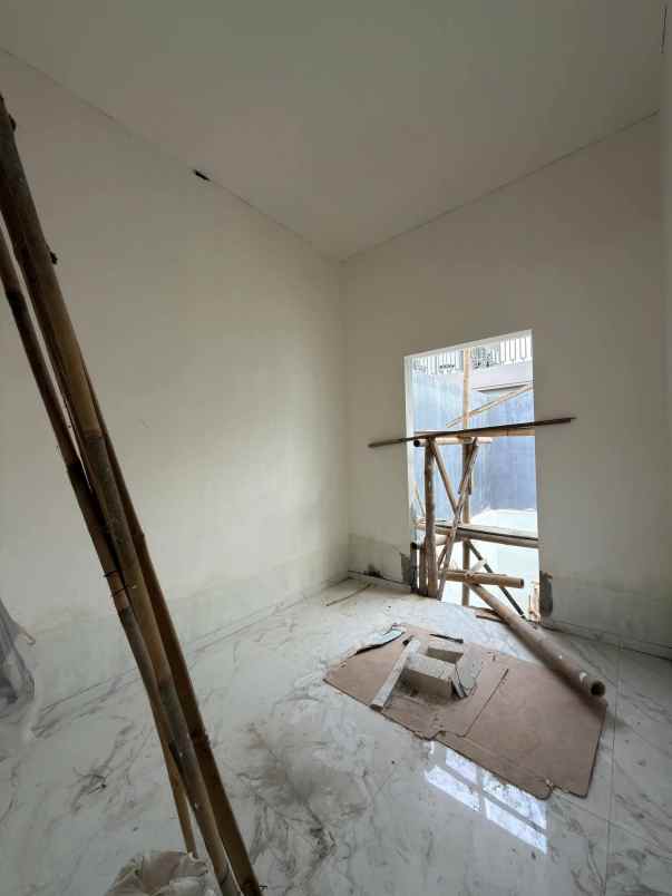 rumah baru modern lokasi di kawasan araya