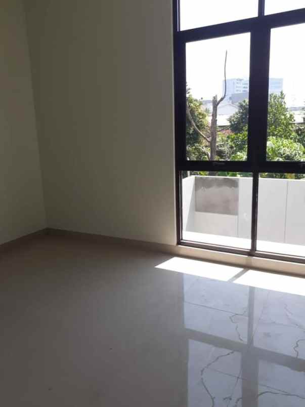 rumah baru sayap batununggal kembar buah batu bandung