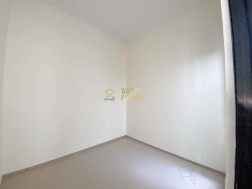 rumah baru strategis dekat uii dan wisata blue lagon