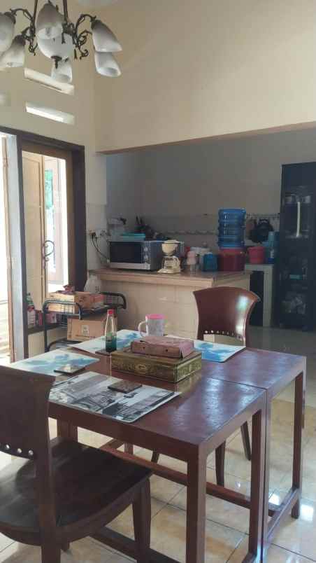 rumah besar 2 lantai telaga bodas karangrejo semarang