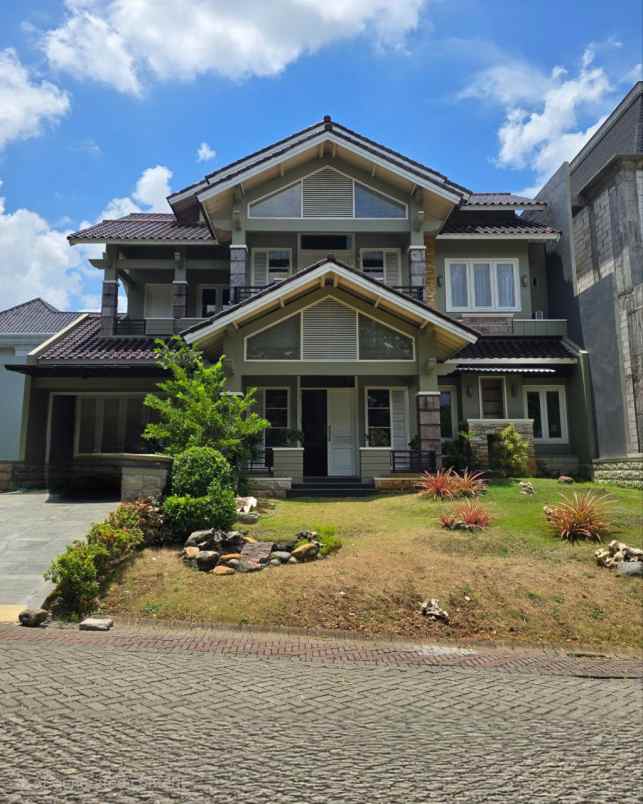 rumah bukit golf citraland strategis siap huni marmer