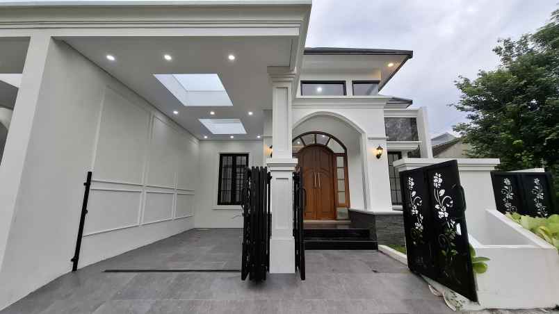 rumah cantik siap huni di jalan kaliurang