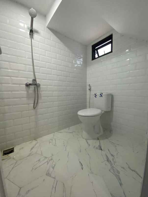 rumah cilodong depok