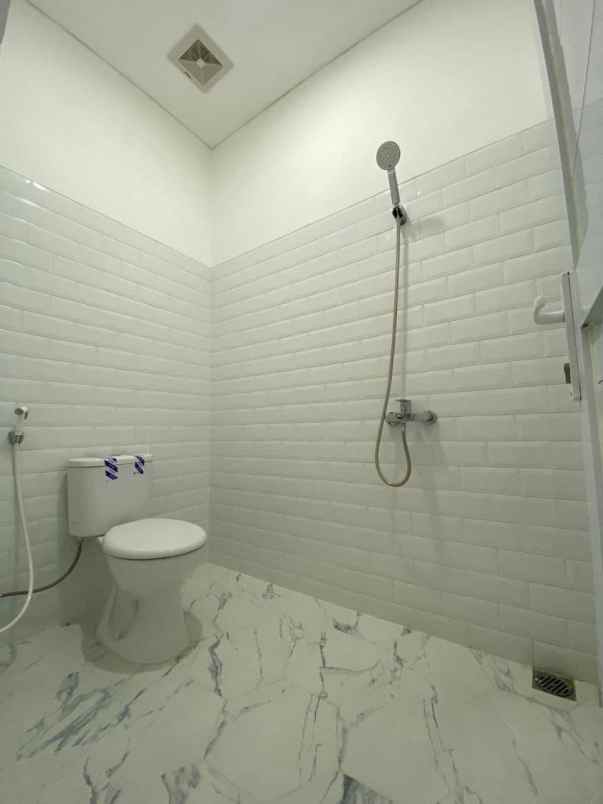 rumah cilodong depok