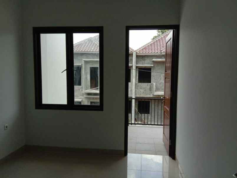 rumah ciputat tangerang selatan