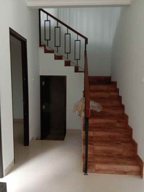 rumah ciputat tangerang selatan