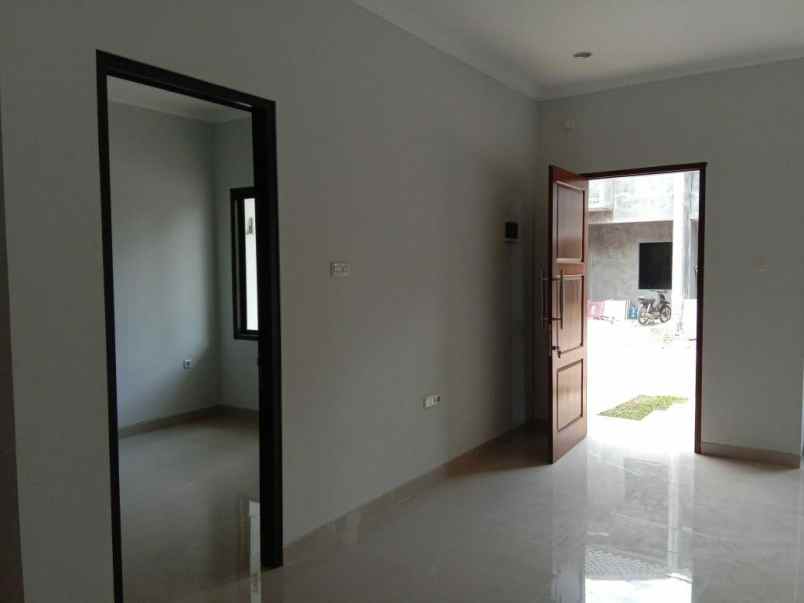 rumah ciputat tangerang selatan