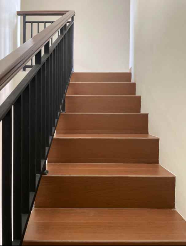 rumah cluster 2 lantai strategis di kukusan depok