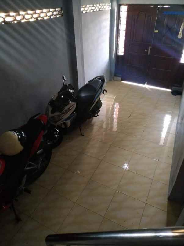 rumah dekat kampus uns surakarta