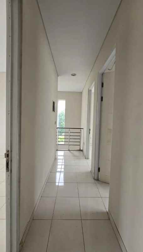 rumah dekat mall di cluster palm summarecon bekasi