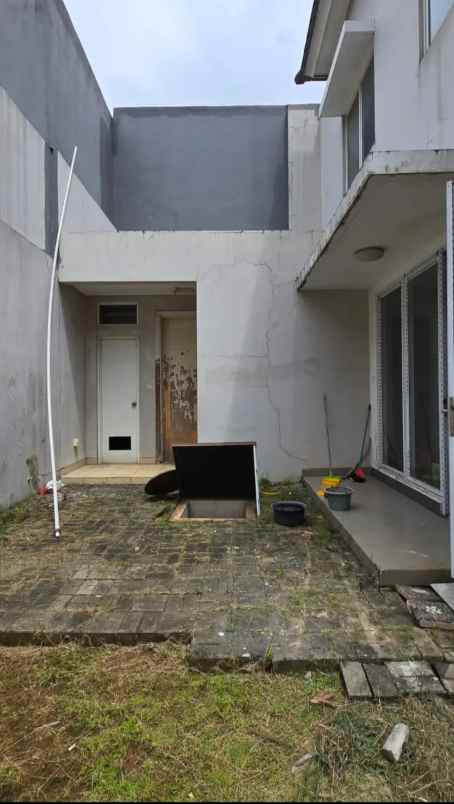 rumah dekat mall di cluster palm summarecon bekasi