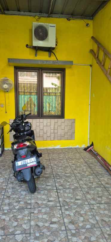 rumah dekat mall di perumahan bintang metropole bekasi