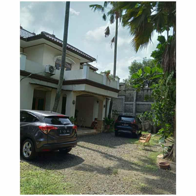 rumah dekat mesjid bani umar