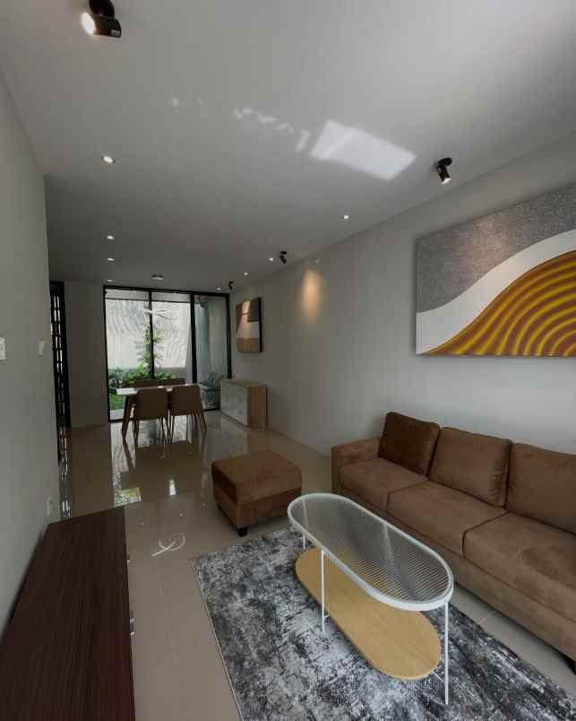 rumah desain kekinian 7 menit dari al azhar yogyakarta