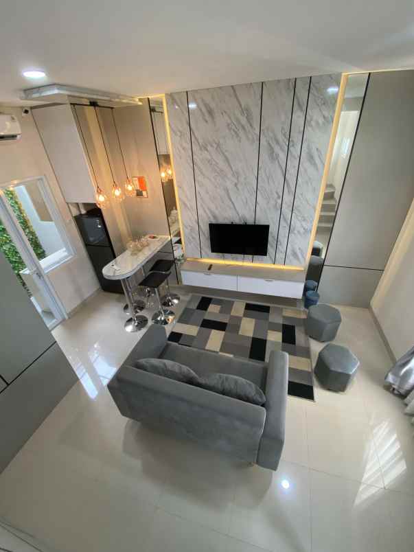 rumah dijual 2 lantai di pamulang tangerang selatan