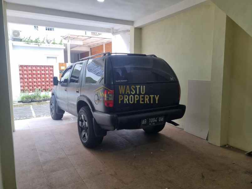 rumah dijual cepat di minomartani dekat pakuwon mall