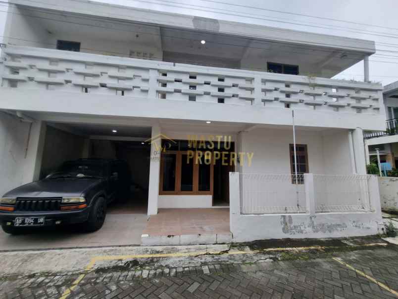 rumah dijual cepat di minomartani dekat pakuwon mall