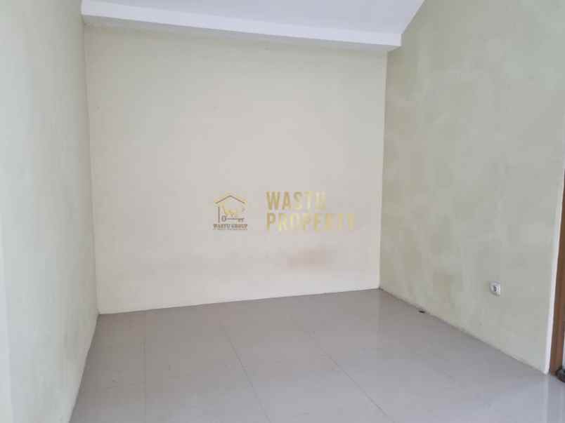 rumah dijual cepat di minomartani dekat pakuwon mall